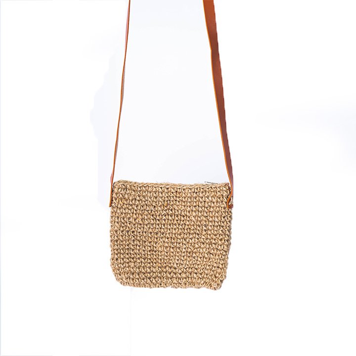 136 TAS RAJUT GONI KOTAK KODE 210 2