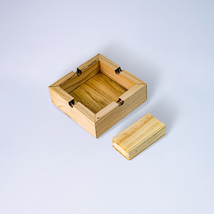 178 ASBAK KAYU KOTAK + T. KOREK 10,5X10,5CM KODE 150