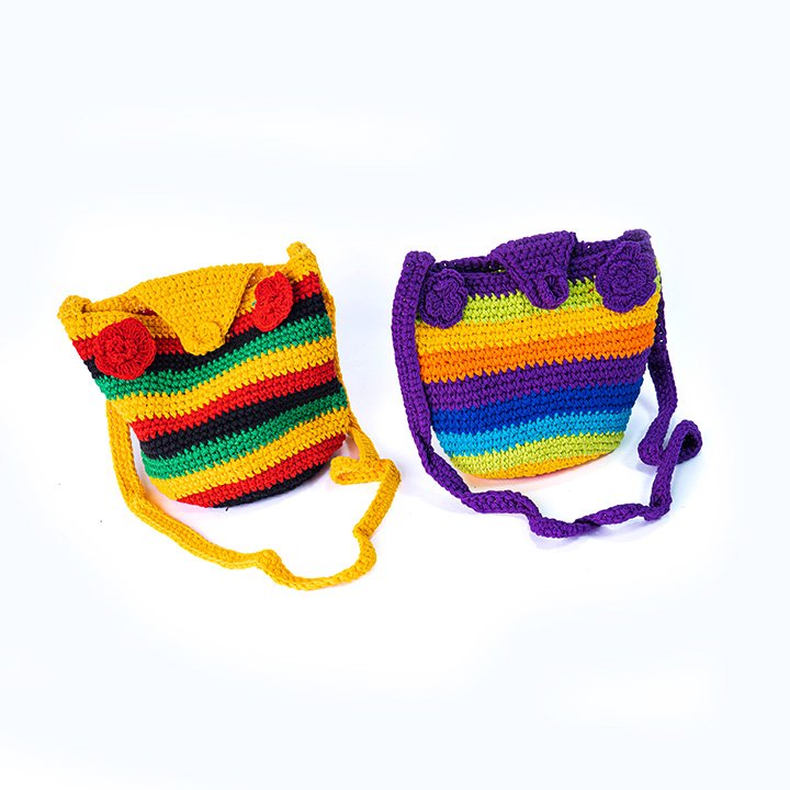 205 TAS RAJUT OVAL KODE 90 4