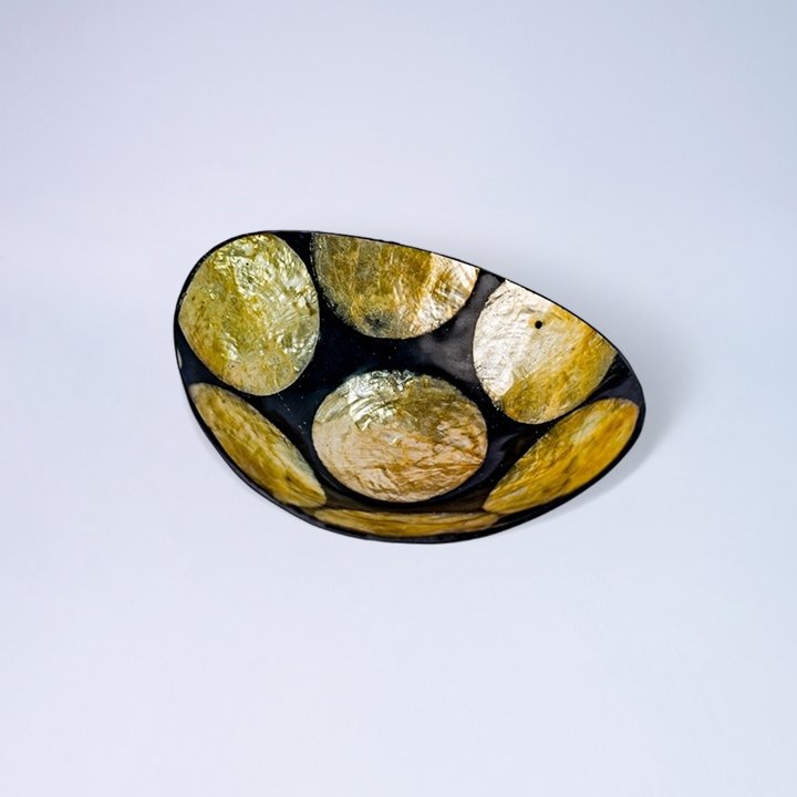 137 T. SAMBEL AWAN OVAL 30 1