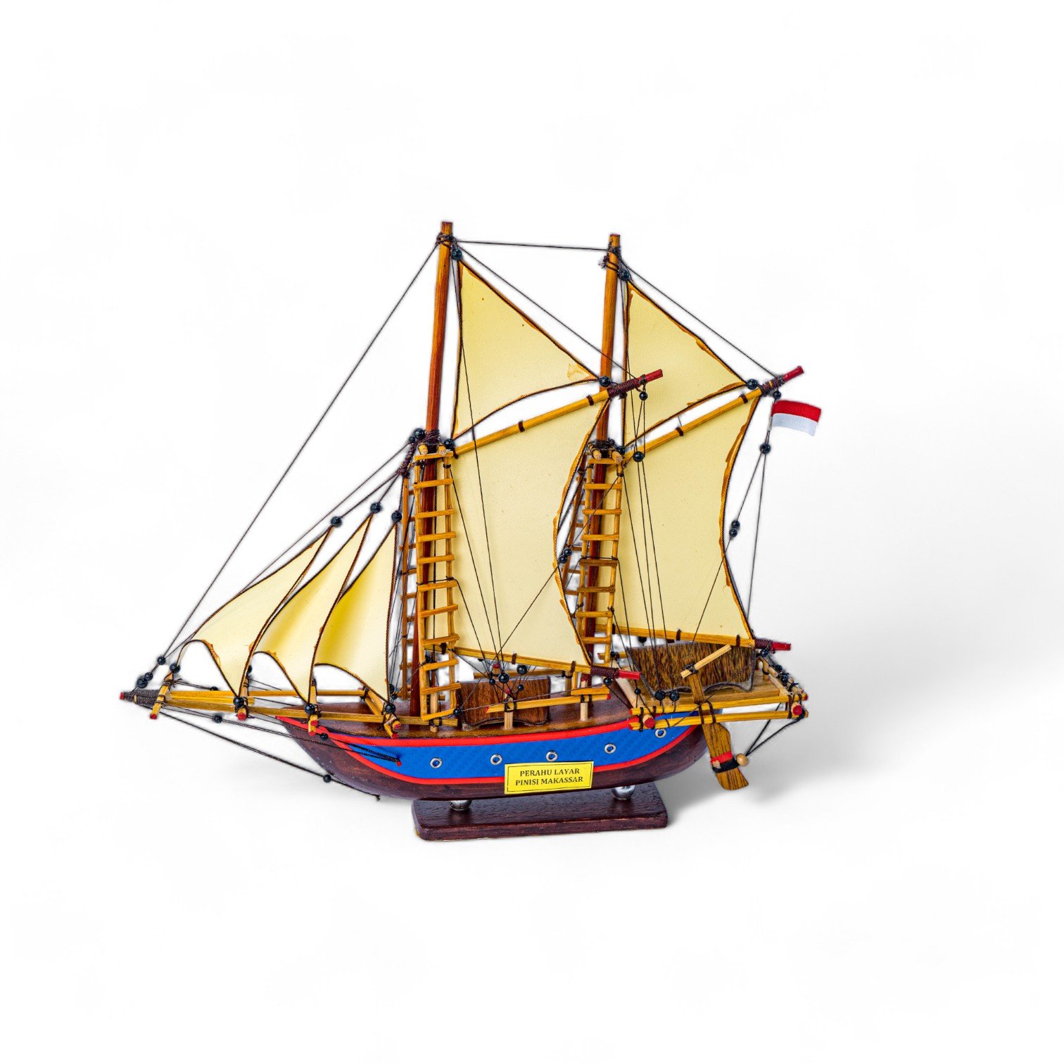 362 Perahu Pinishi Makassar Besar 450 30